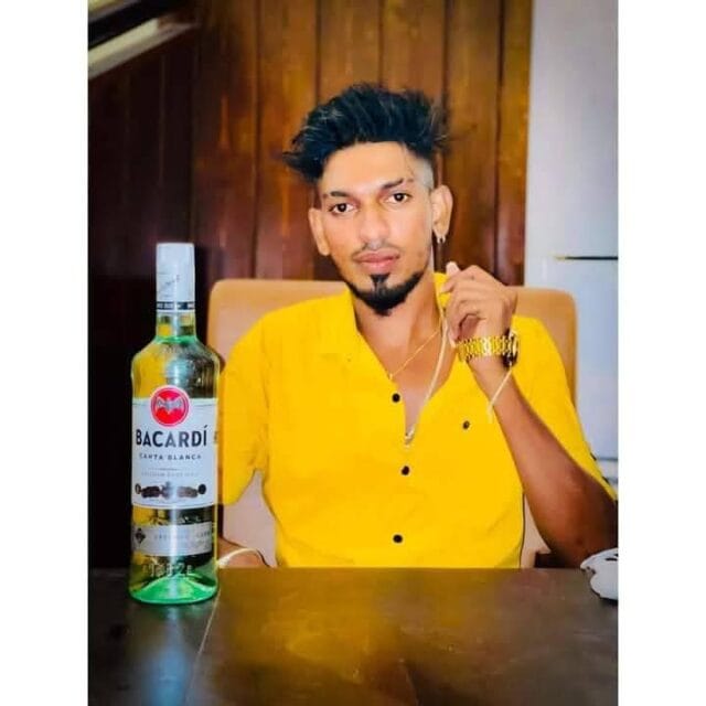 யாழ் மாநகரசபை உறுப்பினரின் மகன் கத்தி, போதைப்பொருளுடன் கைது!!