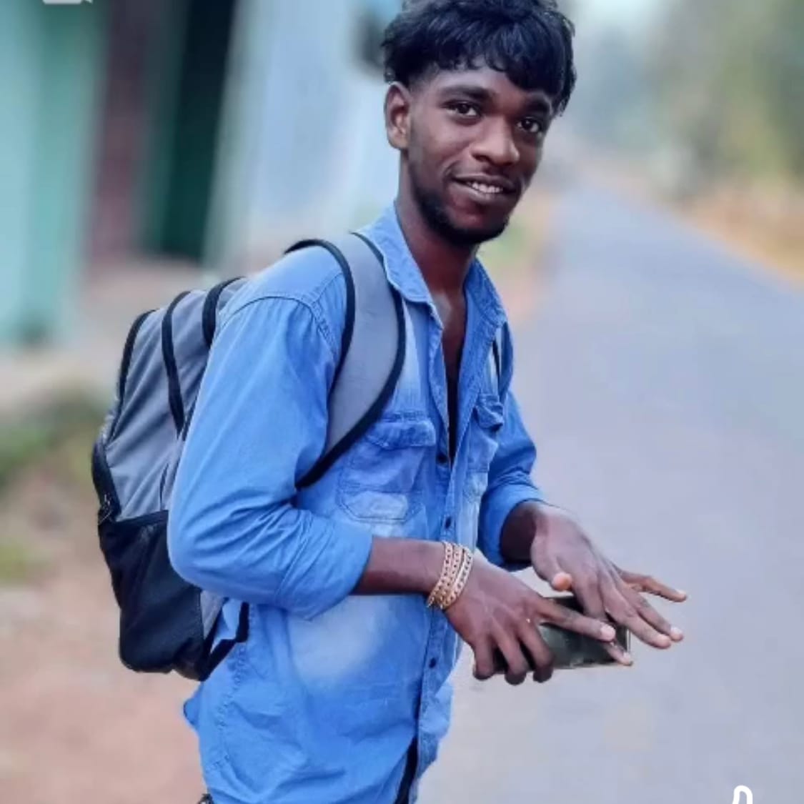 904D0961-65CD-44CB-AB74-081D7902D056