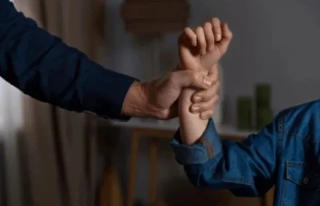 உடன் பிறந்த சகோதரனை அச்சுறுத்தி 4 ஆண்டுகளாக பா லி ய ல் வன்புணர்வு! அம்பாறையில் அதிர்ச்சி சம்பவம்!