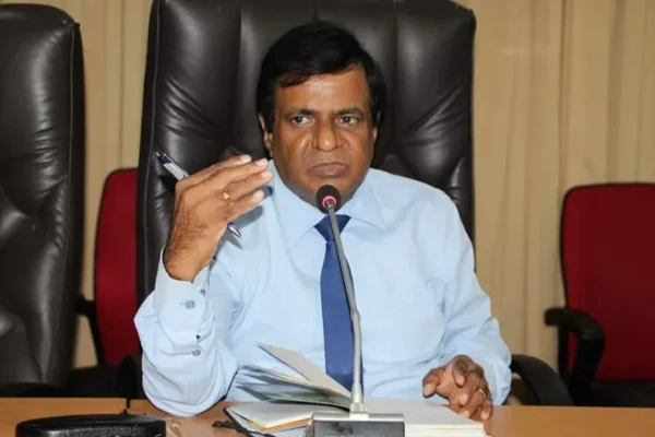 1764604707-வைத்தியக்-கலாநிதி-ஆ.கேதீஸ்வரன்-