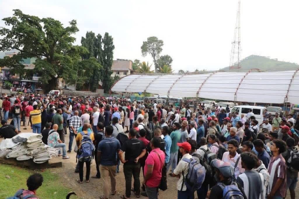 பதுளையை மீண்டும் கட்டியெழுப்ப மாத்தறையிலிருந்து படையடுத்து வந்த பொதுமக்கள்!