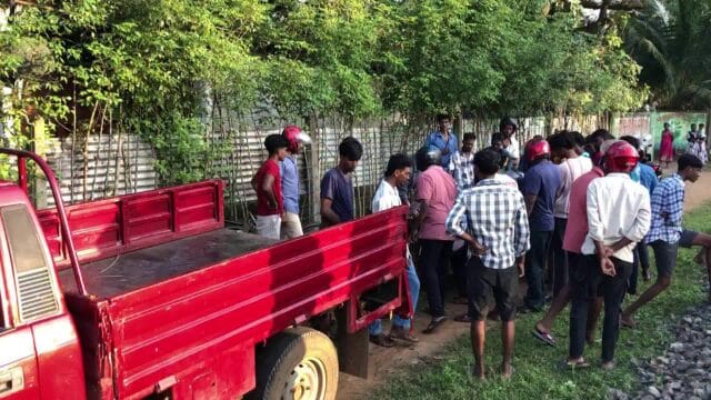 கிளிநொச்சியில் ரயிலில் மோதிப் பலியாகிய குடும்பஸ்தர்! வீடியோ