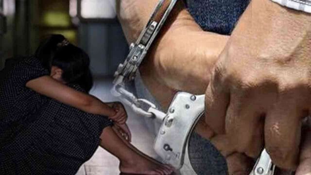 கொழும்பில் தொழிலதிபரின் விபரீத மோகம்! வீட்டில் பலரின் முன் பணிப்பெண்ணின் ஆடைகளை களைந்து கூத்து! வீடியோ வெளியாகியதால் கைது! நடந்தது என்ன?