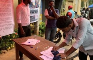 எந்தவொரு பயங்கரவாதத் சட்டமும் எங்களுக்குத் தேவையில்லை! யாழ். பல்கலைச் சமூகம் தொடர் போராட்டம் ஆரம்பம்! தமிழிஸ் செய்திகள் - Tamiliz Tamil News and Articles - Tamiliz News