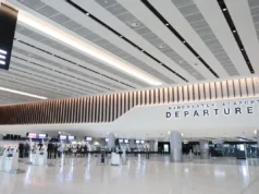 பிருத்தானியா விமானநிலையத்தில் புதுமணப் பெண்ணாகச் சென்றவருக்கு நடந்த கதி! லண்டன் வாழ் தமிழர்களே பாஸ்போட் அவதானம் !!