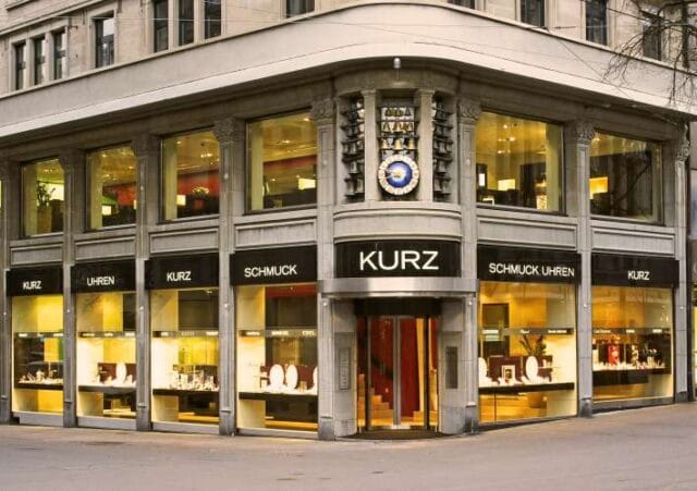 சுவிஸ் சூரிச் தமிழர்களின் நகைக்கடைகளில் திடீர் சோதனை: 10 கடைகளில் மோசடிகள் கண்டுபிடிப்பு!