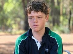 13 வயதில் இவ்வளவு தைரியமா?ஆஸ்திரேலியக் கடலில் சாவுக்கும் வாழ்வுக்கும் இடையே 4 மணி நேரம்! கடினமான முடிவு! ஹீரோ இவர் தான்!