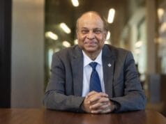 ஈழத் தமிழருக்கு (யாழ்ப்பாணம் கைதடியைச் சேர்ந்த) அமேரிக்க பல்கலைக்கழகத்தின் உயரிய “வாழ்நாள் சாதனை விருது”