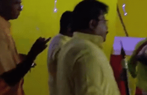 யாழில் பூப்புனிதநீராட்டு விழாவுக்கு லண்டனிலிருந்து வந்த சாரங்கள் நையப்புடைப்பு! 16 வயது சிறுமியை துஸ்பிரயோகம் செய்தார்!! தமிழிஸ் செய்திகள் - Tamiliz Tamil News and Articles - Tamiliz News