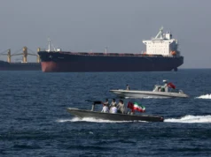 உலகின் கழுத்தை நெரிக்கும் ஈரான்! உயரப்போகும் பெட்ரோல் விலை! அந்த ஒரு நீரிணை உலகப் பொருளாதாரத்தை …