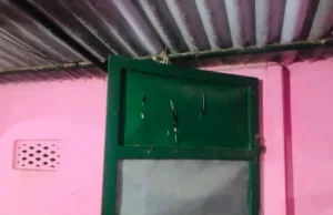 யாழில் 17 வயது மாணவி கர்ப்பம்! வீடு புகுந்து நையப்புடைக்கப்பட்ட பல்கலைக்கழக மாணவன்!! மற்றைய மாணவர்கள் தப்பி ஓட்டம்! தமிழிஸ் செய்திகள் - Tamiliz Tamil News and Articles - Tamiliz News