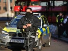 பிரித்தானியாவில் தமிழர்களை குறி வைத்து சுற்றி வளைக்கும் பொலிசார்!! ரவுடிகள் என கருதுகின்றார்களா? நடப்பது என்ன?