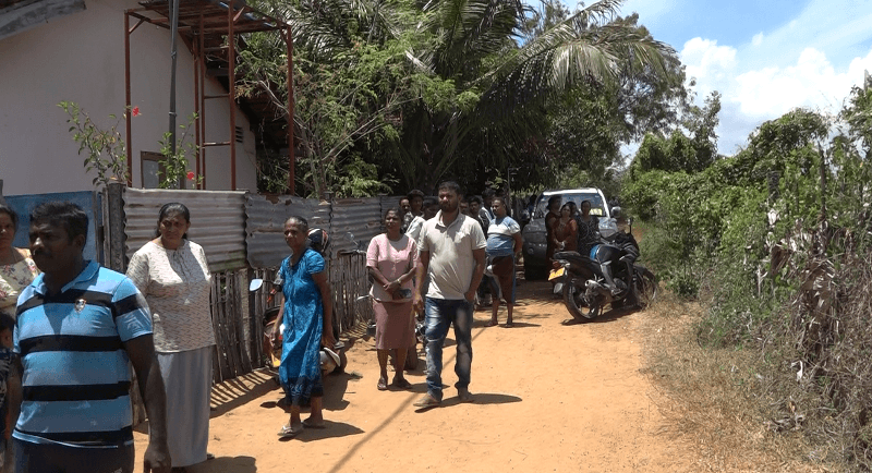 மட்டு'வில் மிளகாய் தோட்டத்திற்குள் வைத்து ஜெயகாந்தன் சுட்டுக் கொலை! வீடியோ இணைப்பு