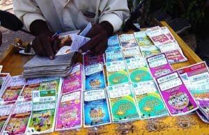 இலங்கையில் 63 கோடி ரூபா லொத்தர் வென்ற நபர் எவ்வாறு வந்தர் தெரியுமா? புகைப்படம் உள்ளே… தமிழிஸ் செய்திகள் - Tamiliz Tamil News and Articles - Tamiliz News