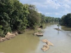 திருகோணமலையில் குளித்துக் கொண்டிருந்த ஒரே குடும்பத்தைச் சேர்ந்த மூவரை அள்ளிச் சென்றது ஆறு!