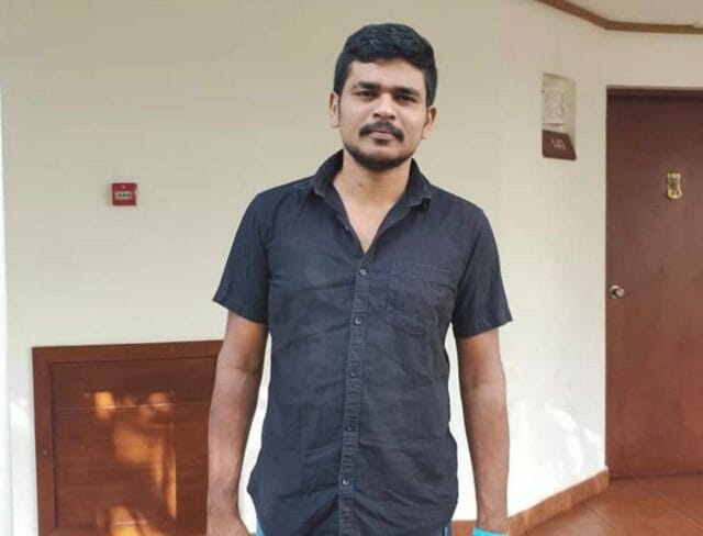 வவுனியாவில் சிவபெருமானின் மகன் லட்சக்கணக்கான ரூபா பெறுமதியான தொலைபேசிகளுடன் தலைமறைவு!