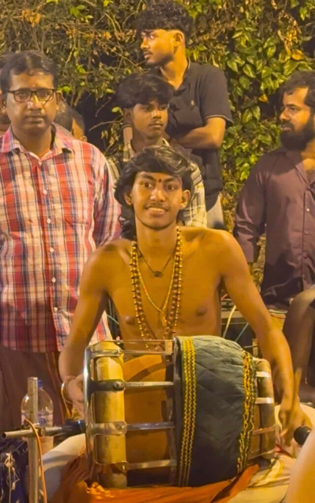யாழில் 17 வயதான தவில் வித்துவான் தற்கொலை செய்ததன் பின்னணி என்ன?