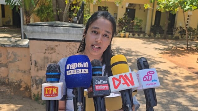 யாழ் பல்கலைக்கழக பேராசிரியர் ரகுராம் தன்னுடன் தவறாக பழகியதாக முறையிட்ட மாணவி!! பேராசிரியருக்கு எதிராக நடவடிகை எடுக்க முயன்ற துணை வேந்தர் மற்றும் மாணவிகள் மீது பேராசிரியர் வழக்கு தாக்கல்!!