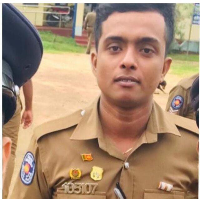 யாழ் அச்சுவேலியைச் சேர்ந்த பொலிஸ் எனது மனைவியுடன் தவறாக நடக்கின்றான்!! கணவன் கதறல்!!