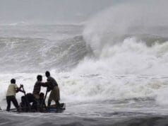 யாழ் முதல் பேருவளை வரை சிறிய படகுகள் கடலுக்கு செல்லத் தடை!