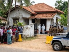 யாழில் வீட்டிலிருந்து சடலம் அழுகிய நிலையில் மீட்பு !