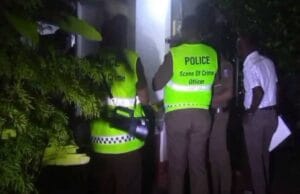 இன்று அதிகாலை கொஸ்கொட பகுதியில் பொலிசாருக்கும் பாதாள உலக கும்பலுக்கும் இடையில் நடந்த பயங்கர துப்பாக்கிச் சண்டை தொடர்பான பரபரப்பு தகவல்கள் இதோ! தமிழிஸ் செய்திகள் - Tamiliz Tamil News and Articles - Tamiliz News