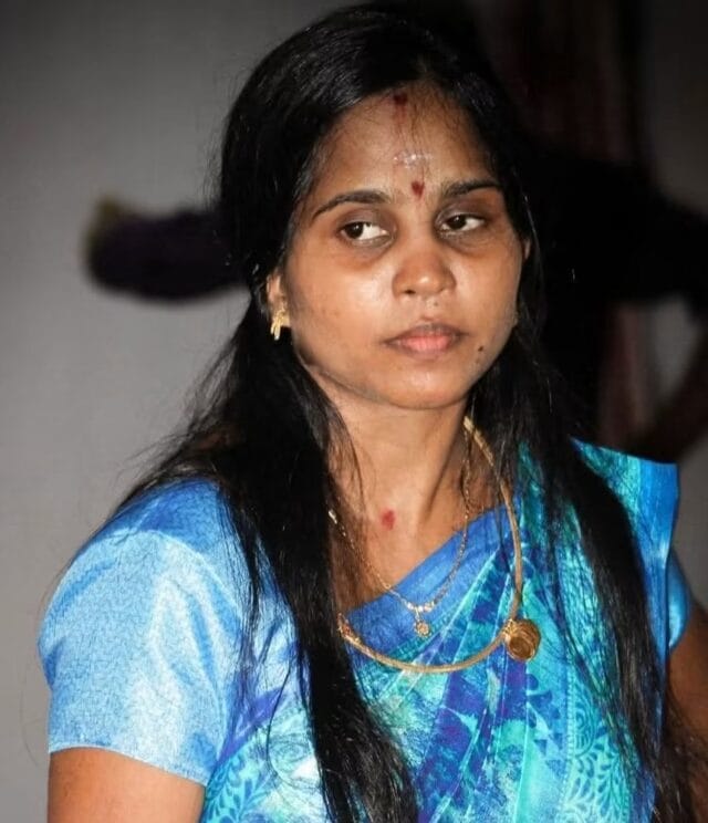 யாழில் உழவு இயந்திரத்துடன் மோட்டார் சைக்கிள் மோதியதில் 3 பிள்ளைகளின் தாயாரான வடக்கு மாகாணசபை திட்டமிடல் உத்தியோகத்தர் பலி.!